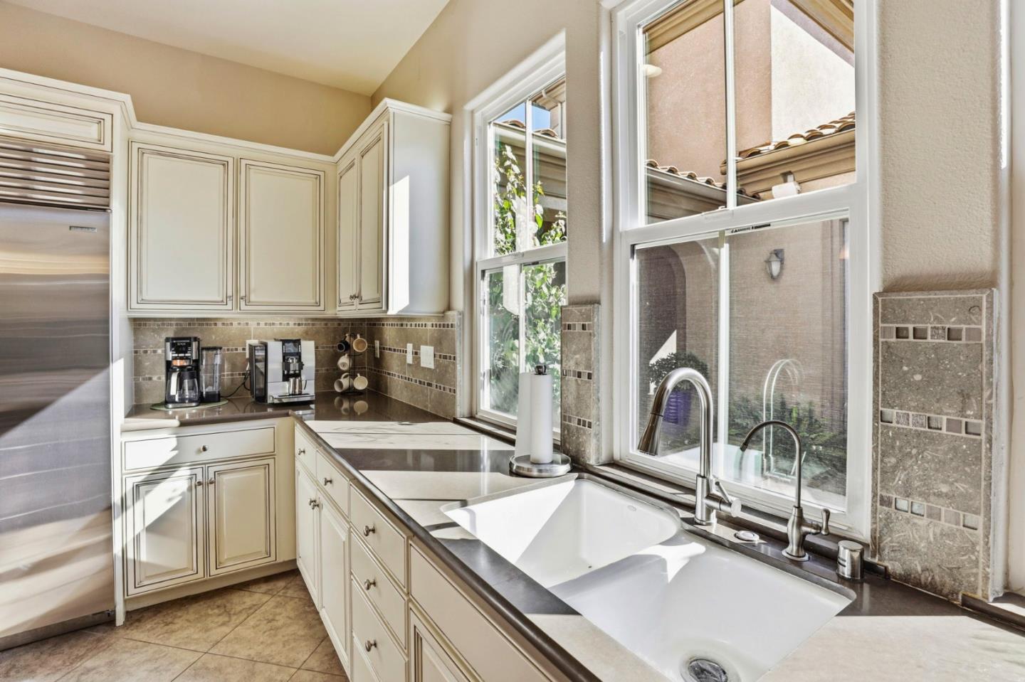 Detail Gallery Image 13 of 35 For 15120 La Alameda Dr, Morgan Hill,  CA 95037 - 3 Beds | 3/1 Baths