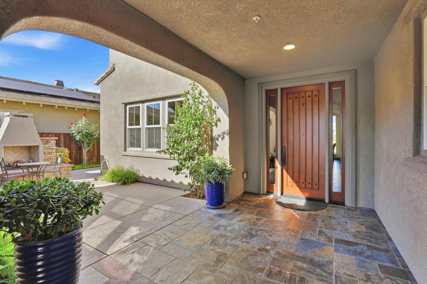Detail Gallery Image 4 of 35 For 15120 La Alameda Dr, Morgan Hill,  CA 95037 - 3 Beds | 3/1 Baths