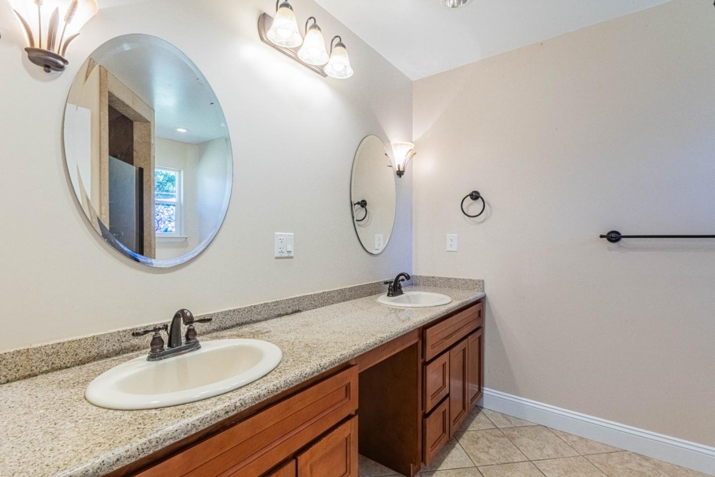 Detail Gallery Image 25 of 38 For 9585 Prunedale South Rd, Salinas,  CA 93907 - 3 Beds | 2 Baths