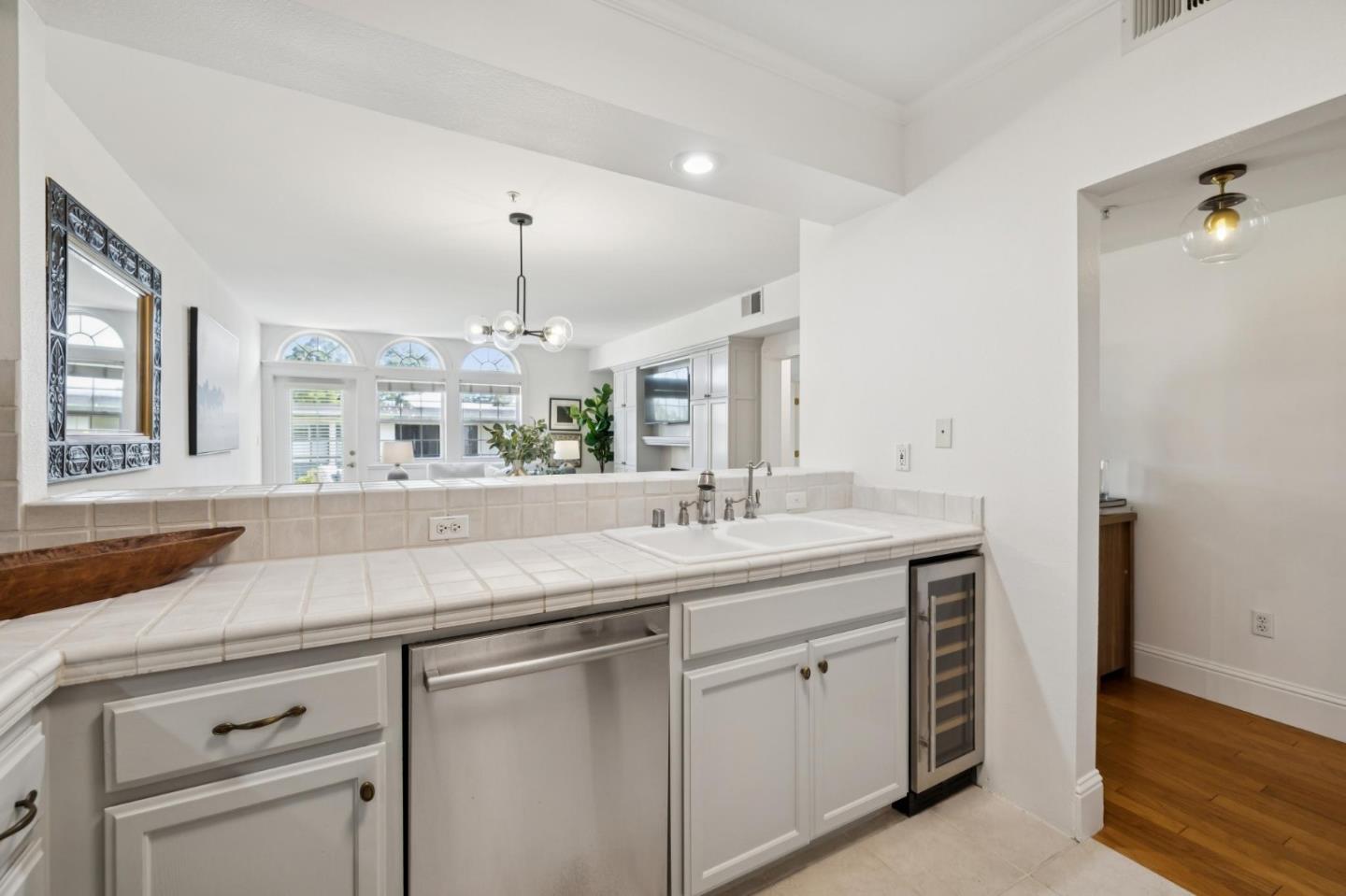 Detail Gallery Image 16 of 32 For 530 El Camino Real #306,  Burlingame,  CA 94010 - 1 Beds | 1 Baths