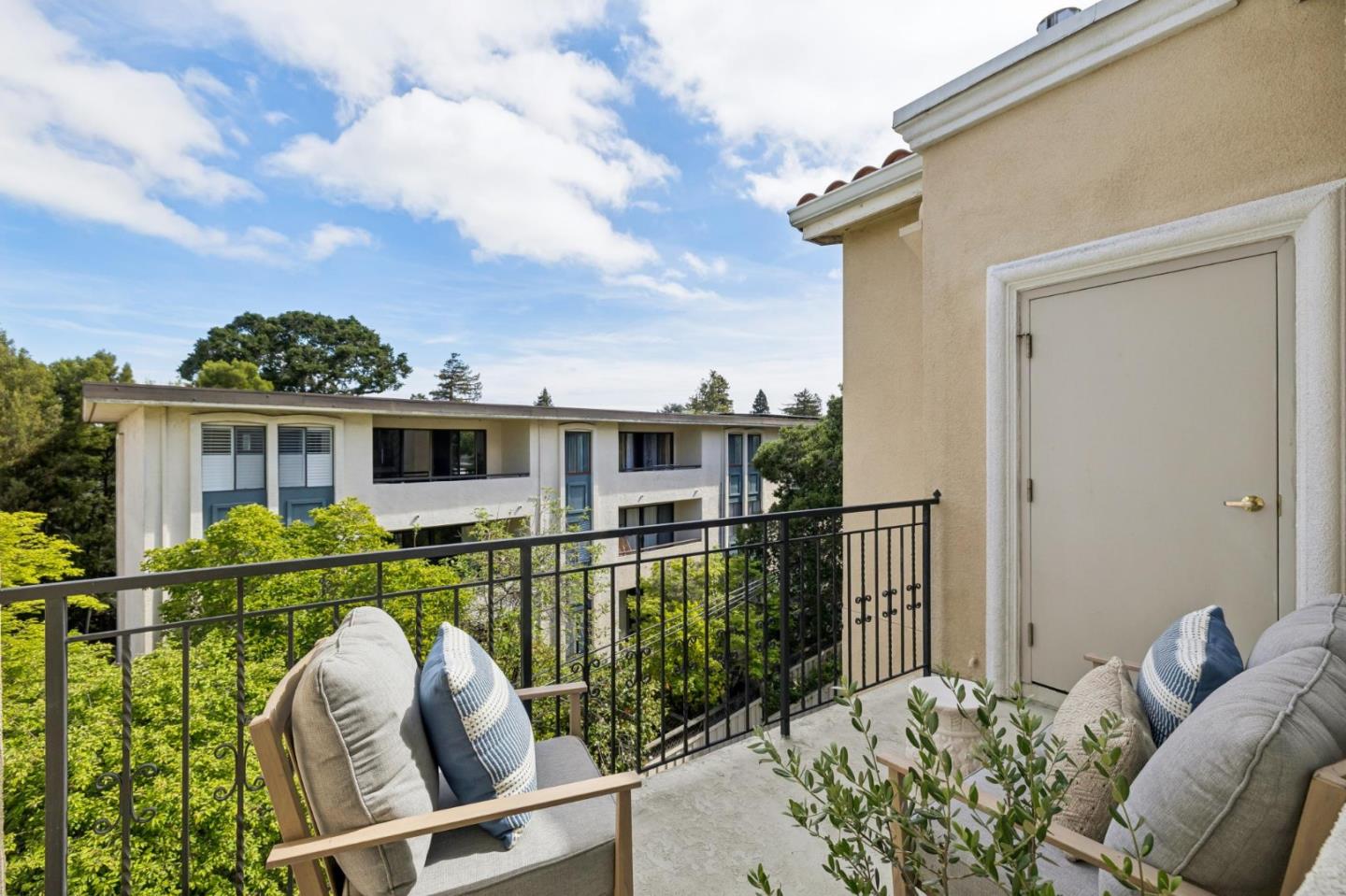 Detail Gallery Image 23 of 32 For 530 El Camino Real #306,  Burlingame,  CA 94010 - 1 Beds | 1 Baths