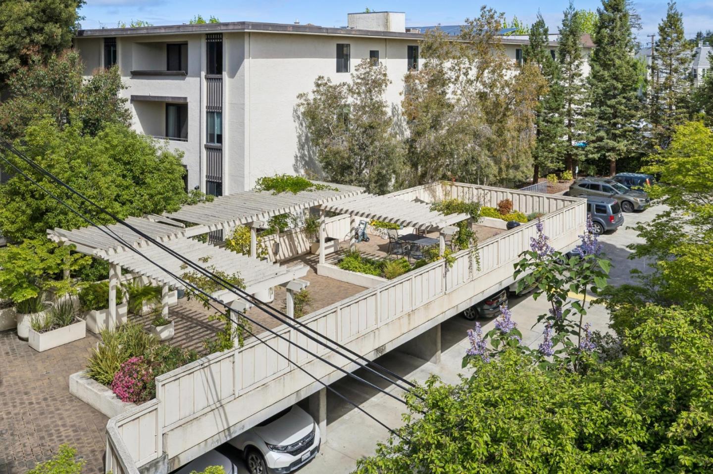 Detail Gallery Image 24 of 32 For 530 El Camino Real #306,  Burlingame,  CA 94010 - 1 Beds | 1 Baths