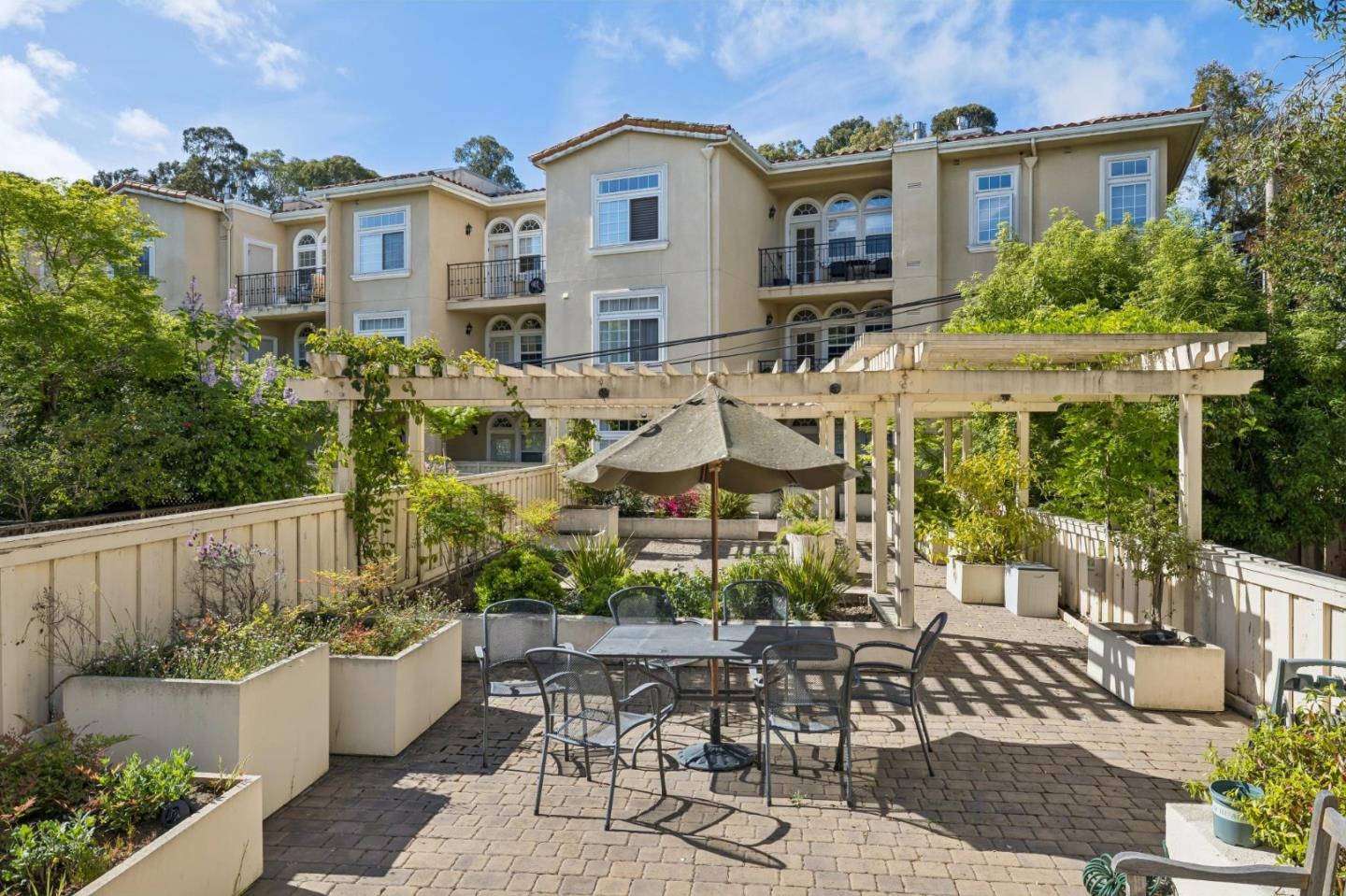 Detail Gallery Image 28 of 32 For 530 El Camino Real #306,  Burlingame,  CA 94010 - 1 Beds | 1 Baths