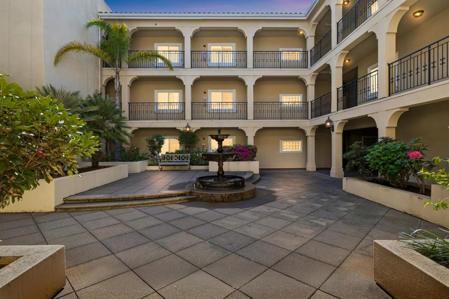 Detail Gallery Image 31 of 32 For 530 El Camino Real #306,  Burlingame,  CA 94010 - 1 Beds | 1 Baths