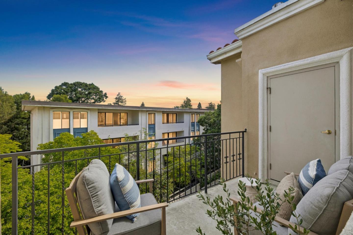 Detail Gallery Image 32 of 32 For 530 El Camino Real #306,  Burlingame,  CA 94010 - 1 Beds | 1 Baths