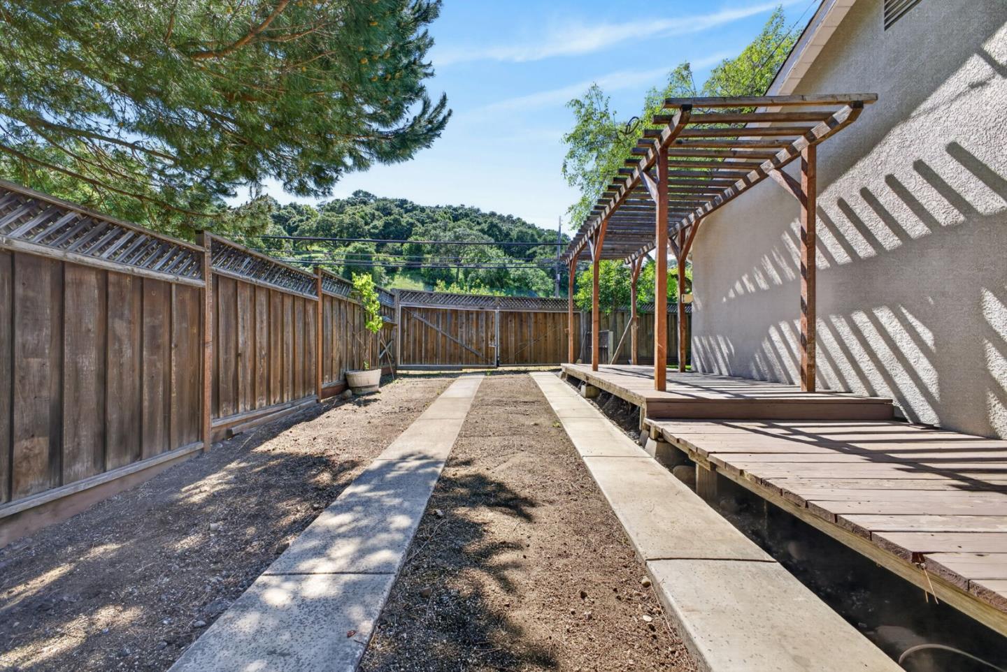 Detail Gallery Image 54 of 71 For 20450 Almaden Rd, San Jose,  CA 95120 - 2 Beds | 1/1 Baths