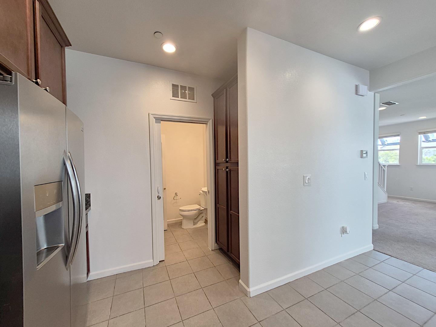 Detail Gallery Image 17 of 34 For 2736 Cannara Ln #7,  San Jose,  CA 95111 - 3 Beds | 3/1 Baths