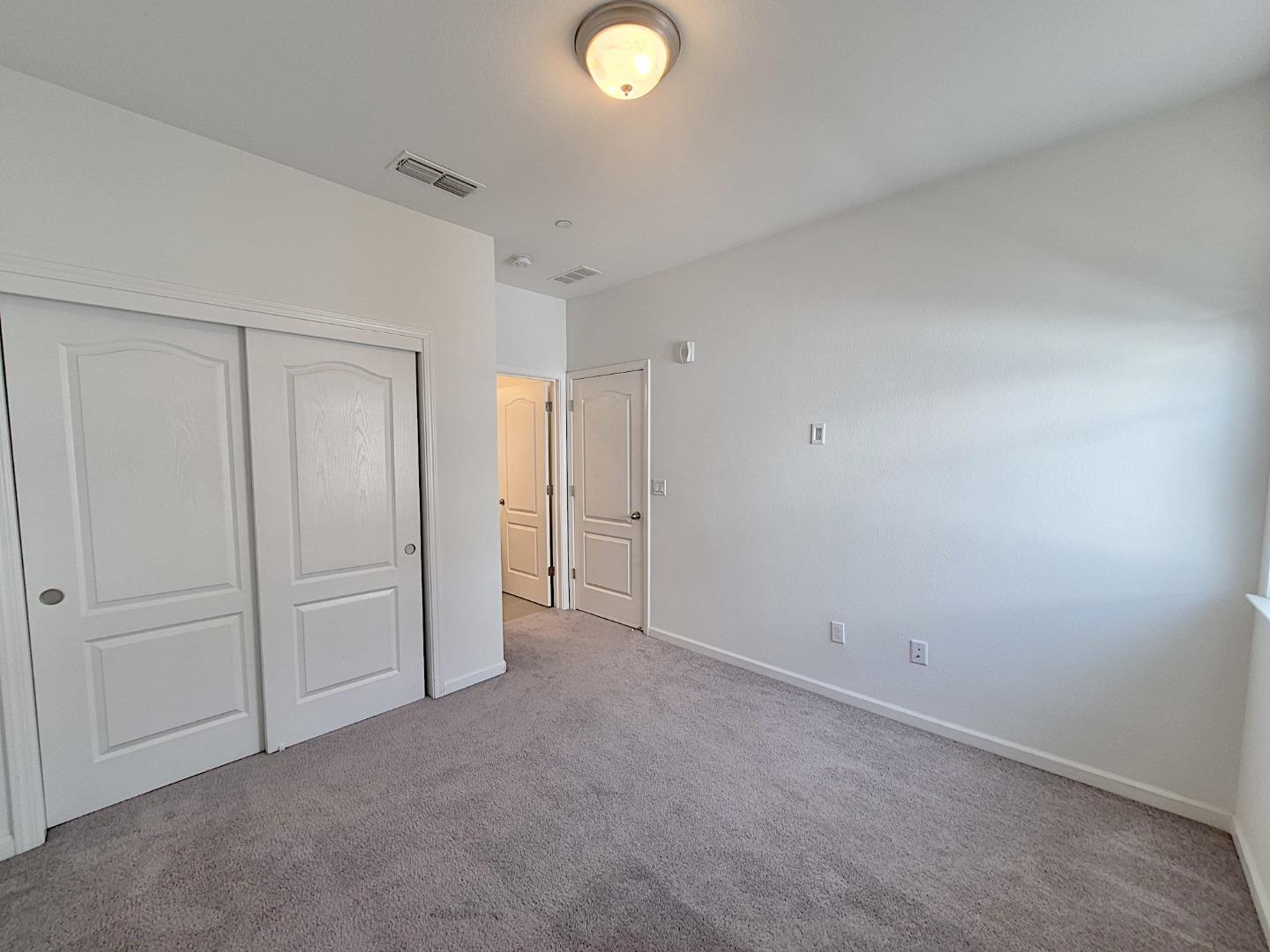 Detail Gallery Image 27 of 34 For 2736 Cannara Ln #7,  San Jose,  CA 95111 - 3 Beds | 3/1 Baths