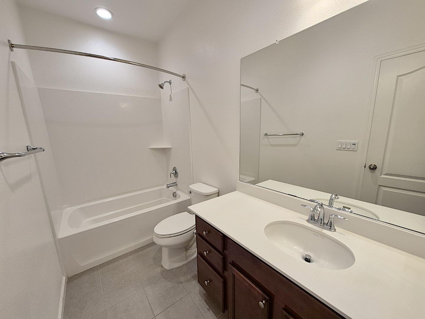 Detail Gallery Image 30 of 34 For 2736 Cannara Ln #7,  San Jose,  CA 95111 - 3 Beds | 3/1 Baths