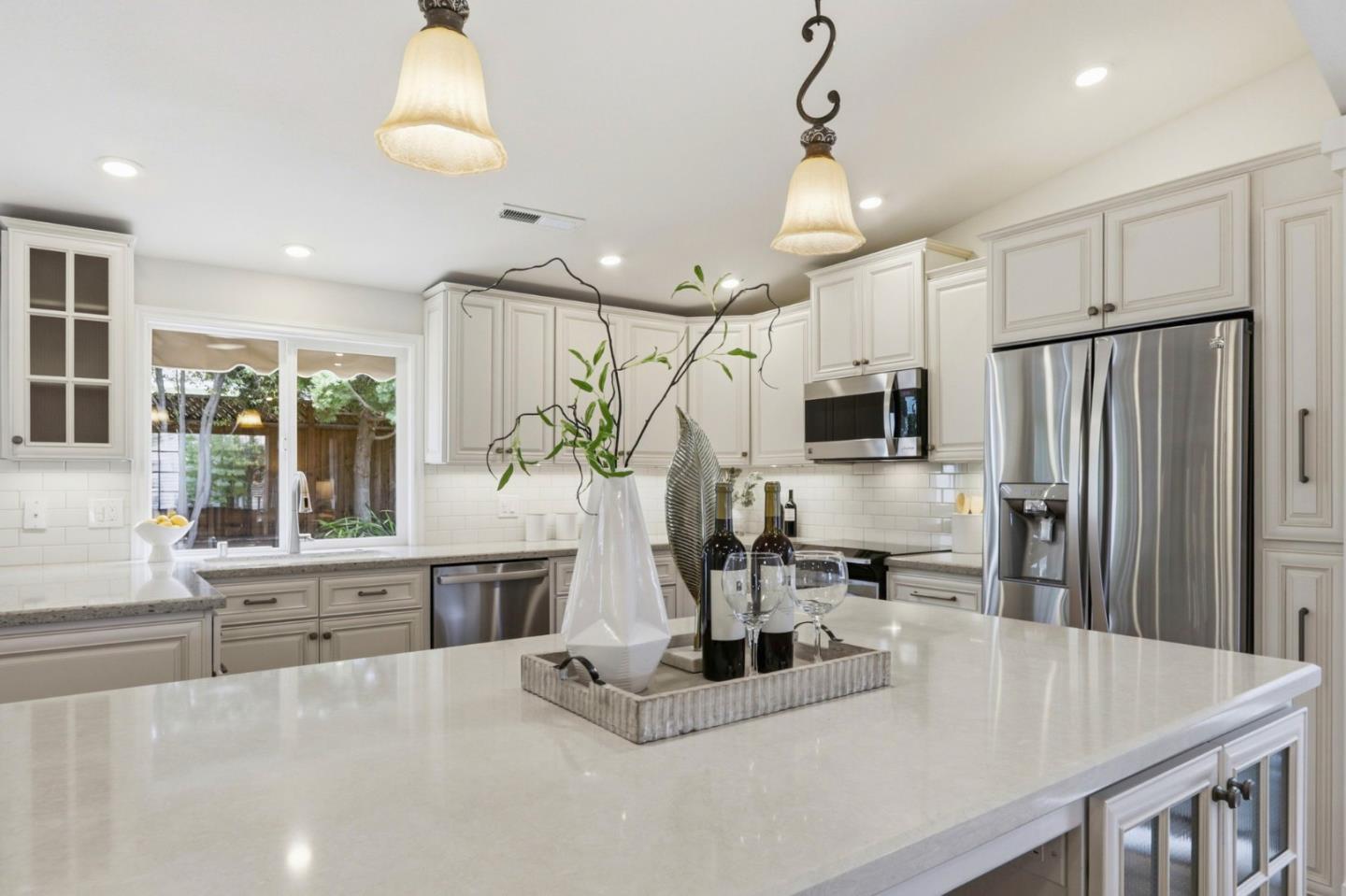 Detail Gallery Image 15 of 46 For 6384 Firefly Dr, San Jose,  CA 95120 - 4 Beds | 2/1 Baths