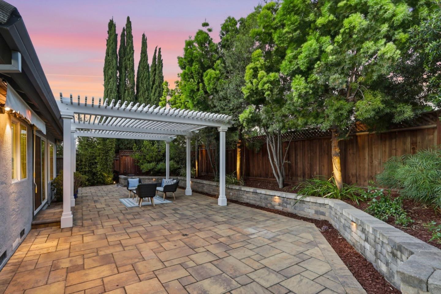 Detail Gallery Image 31 of 46 For 6384 Firefly Dr, San Jose,  CA 95120 - 4 Beds | 2/1 Baths