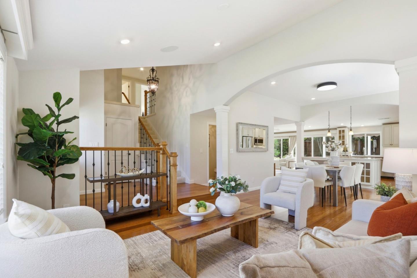 Detail Gallery Image 9 of 46 For 6384 Firefly Dr, San Jose,  CA 95120 - 4 Beds | 2/1 Baths