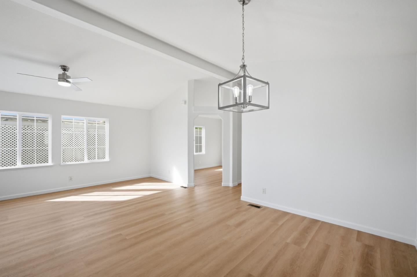 Detail Gallery Image 10 of 37 For 3300 Narveaz Ave #3,  San Jose,  CA 95136 - 2 Beds | 2 Baths