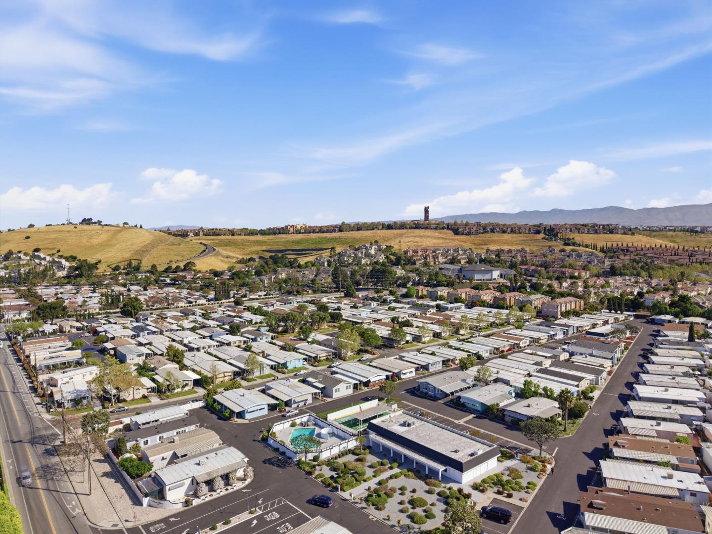 Detail Gallery Image 34 of 37 For 3300 Narveaz Ave #3,  San Jose,  CA 95136 - 2 Beds | 2 Baths