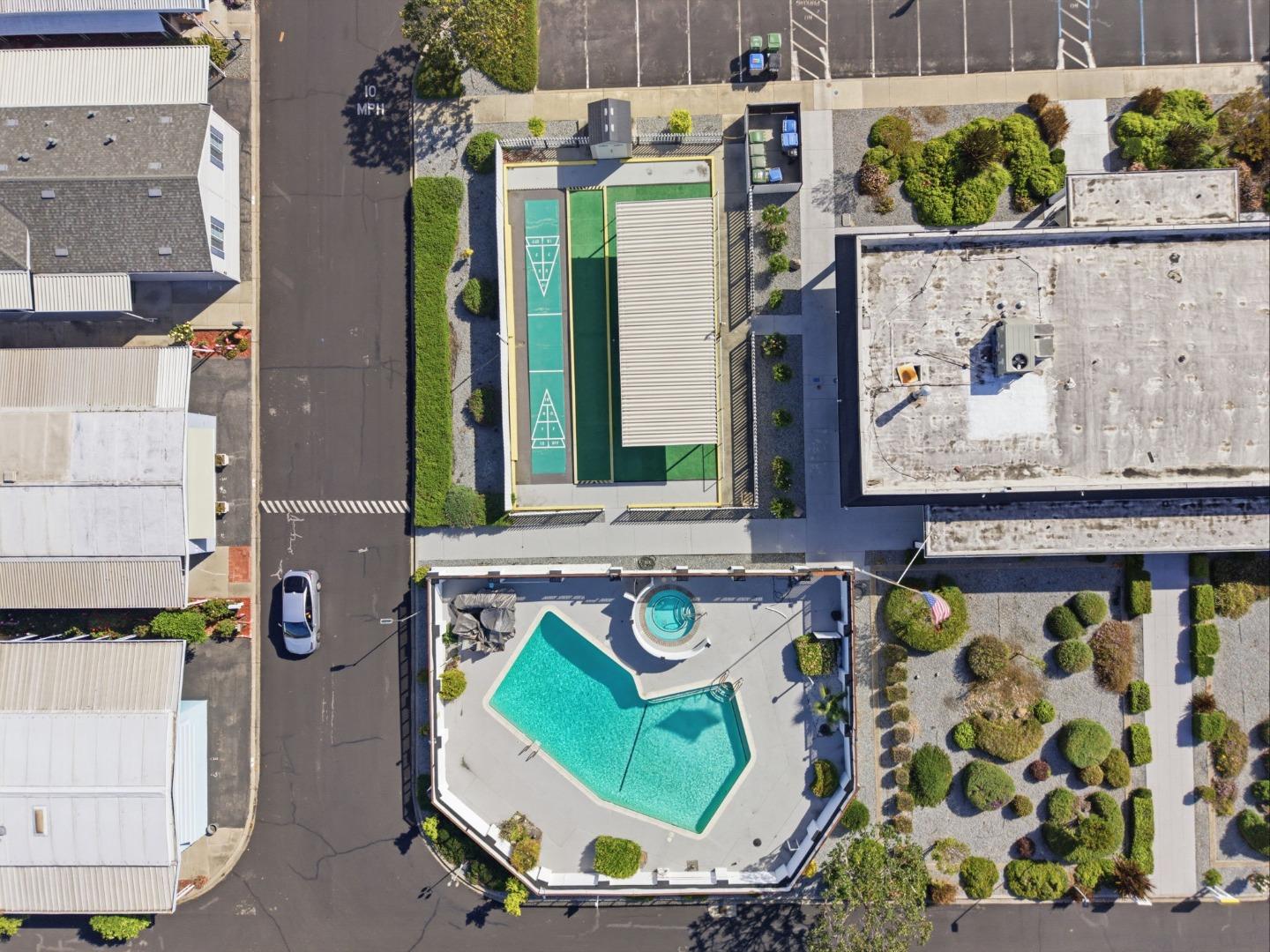 Detail Gallery Image 35 of 37 For 3300 Narveaz Ave #3,  San Jose,  CA 95136 - 2 Beds | 2 Baths