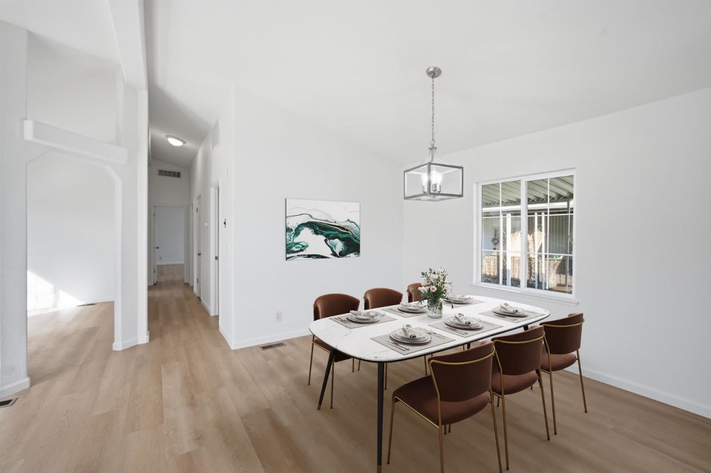 Detail Gallery Image 8 of 37 For 3300 Narveaz Ave #3,  San Jose,  CA 95136 - 2 Beds | 2 Baths