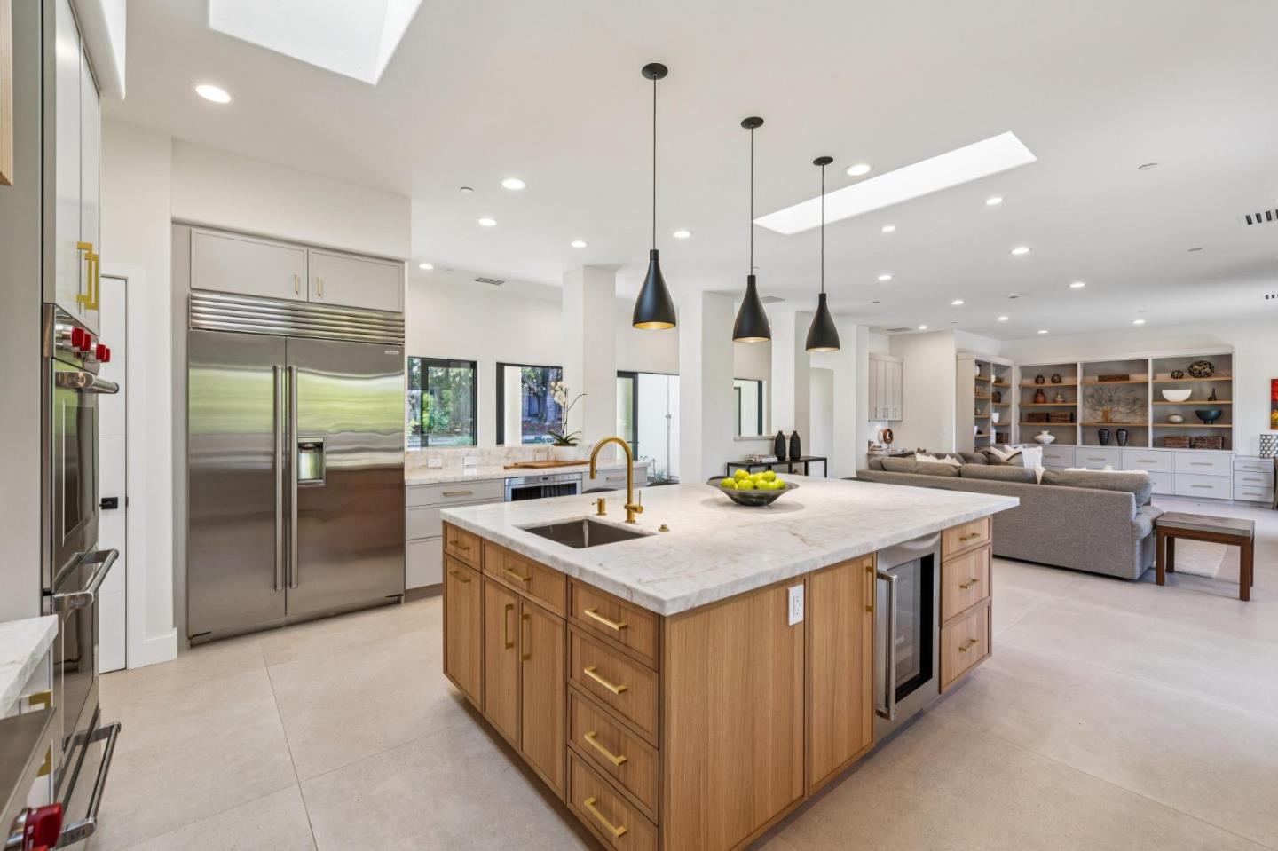 Detail Gallery Image 16 of 52 For 140 Dean Rd, Woodside,  CA 94062 - 6 Beds | 4/1 Baths