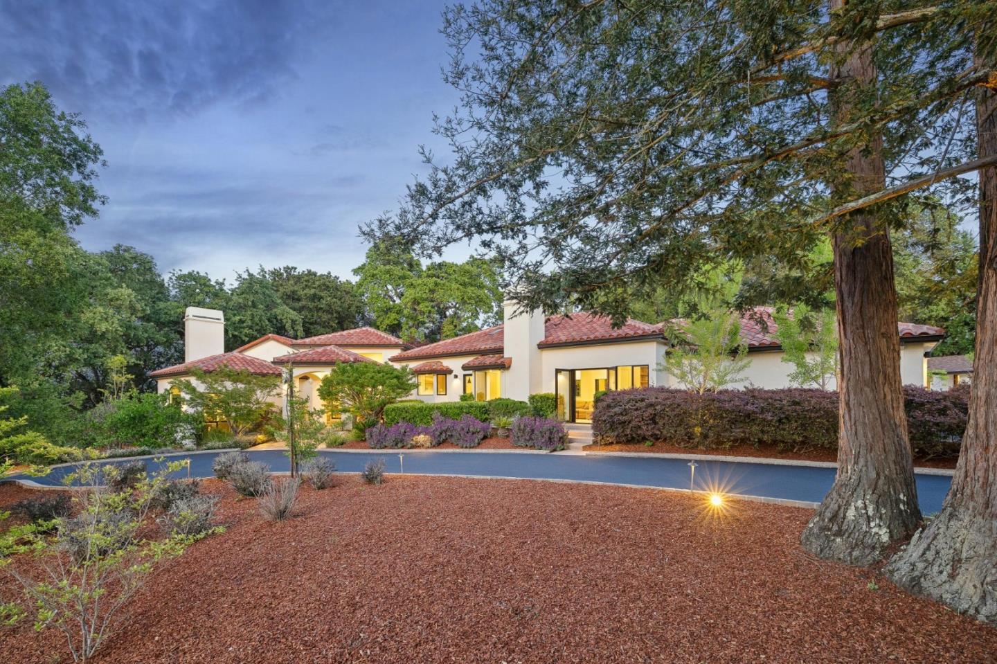 Detail Gallery Image 2 of 52 For 140 Dean Rd, Woodside,  CA 94062 - 6 Beds | 4/1 Baths