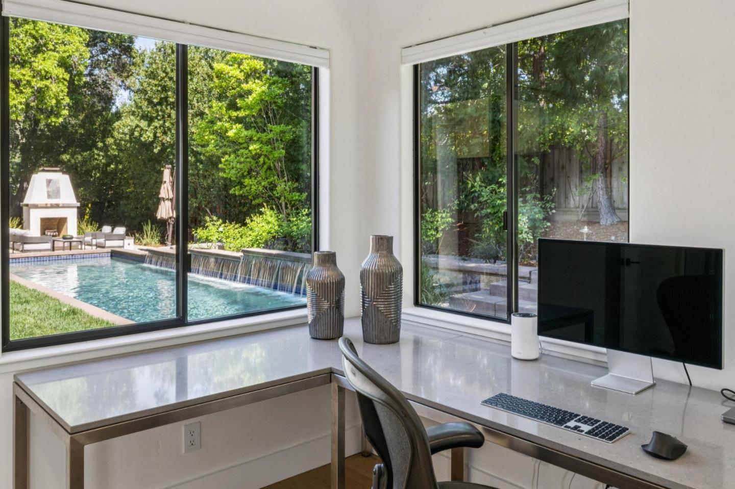 Detail Gallery Image 21 of 52 For 140 Dean Rd, Woodside,  CA 94062 - 6 Beds | 4/1 Baths