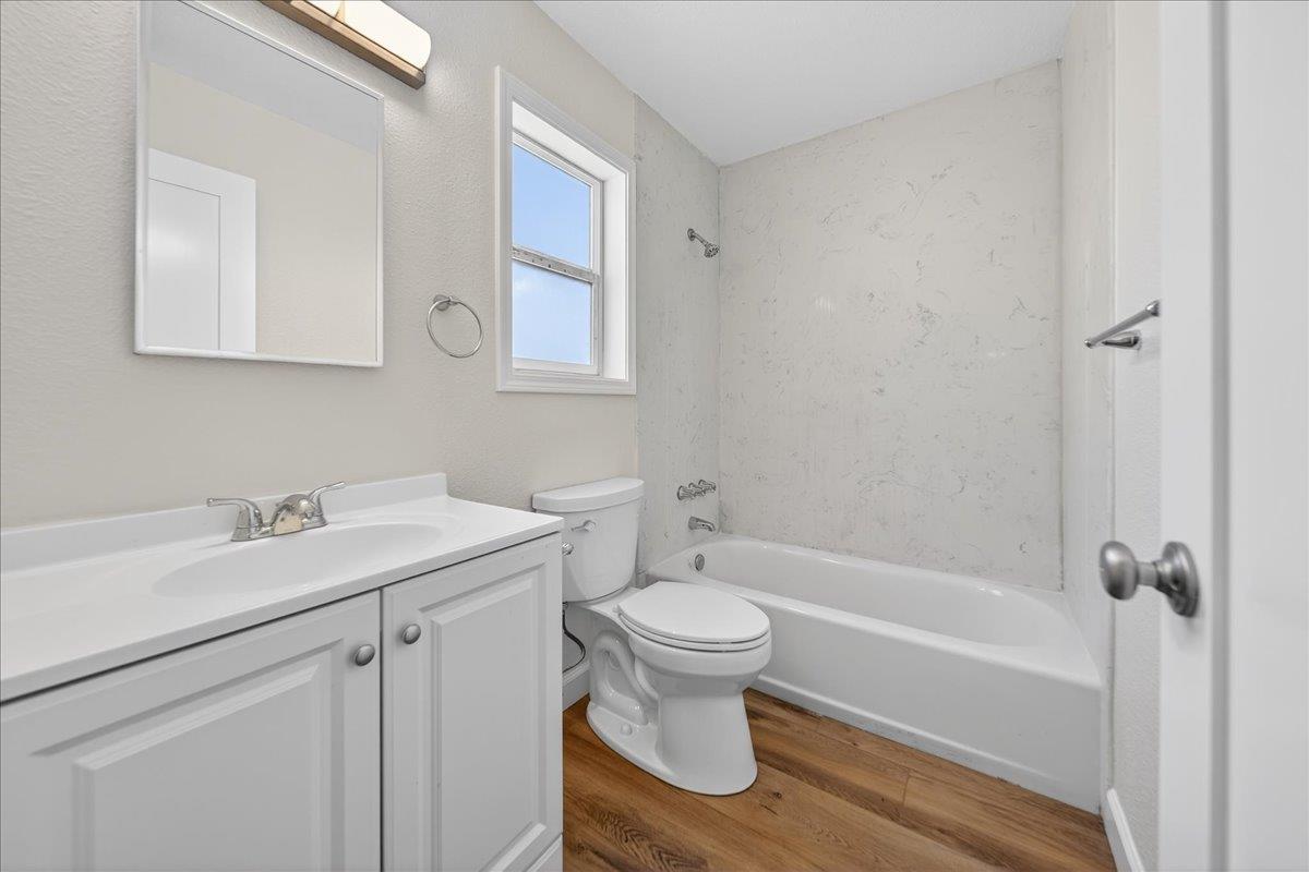 Detail Gallery Image 11 of 20 For 1605 Cherokee Dr, Salinas,  CA 93906 - 3 Beds | 2 Baths