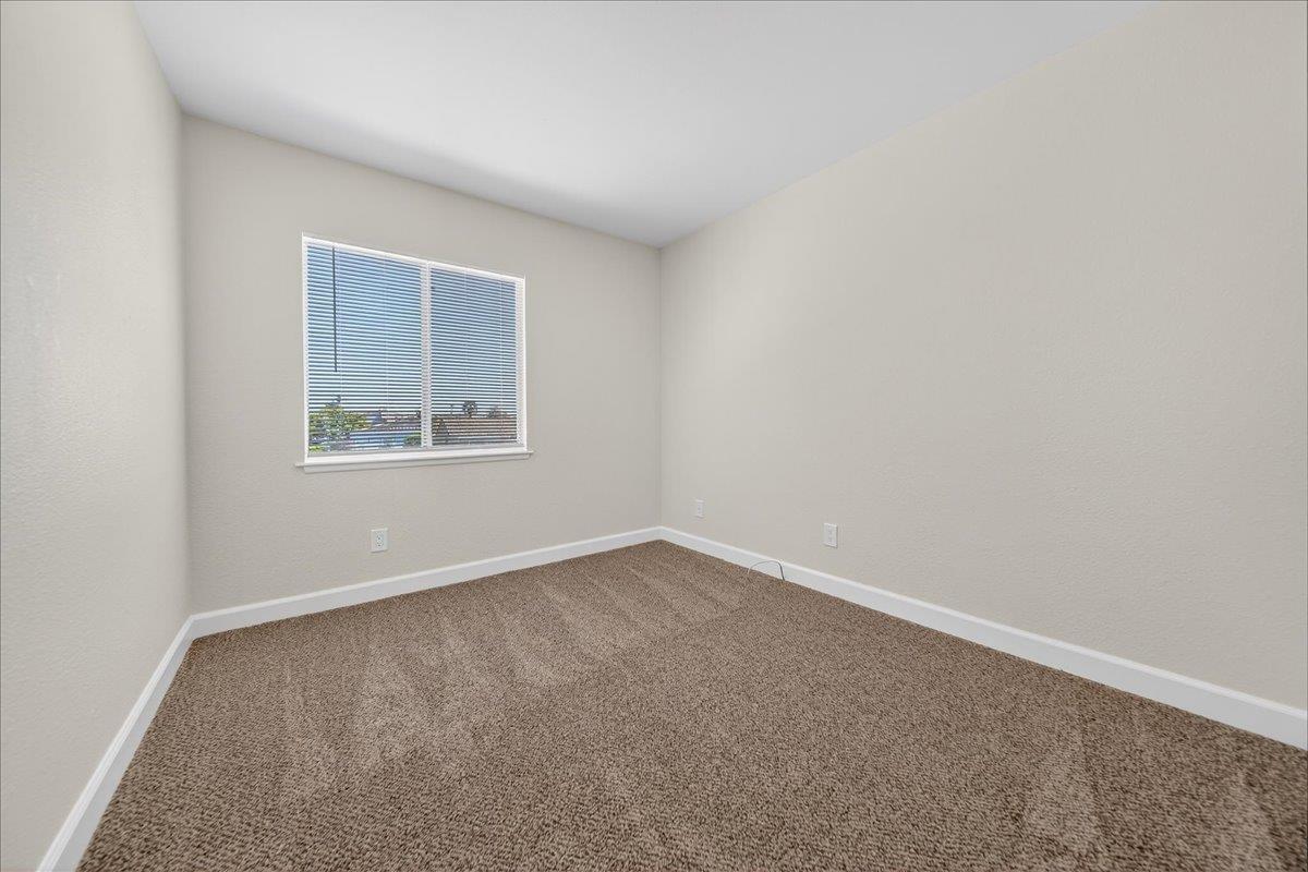 Detail Gallery Image 14 of 20 For 1605 Cherokee Dr, Salinas,  CA 93906 - 3 Beds | 2 Baths