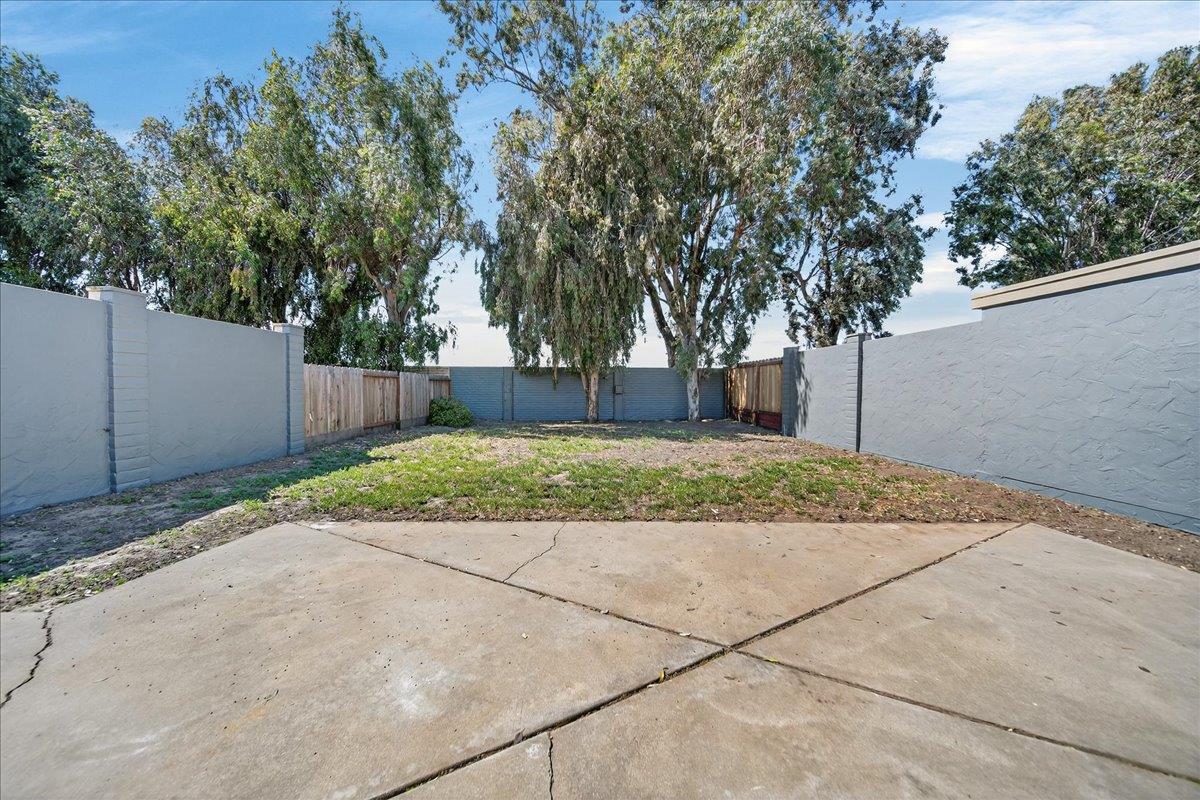 Detail Gallery Image 15 of 20 For 1605 Cherokee Dr, Salinas,  CA 93906 - 3 Beds | 2 Baths