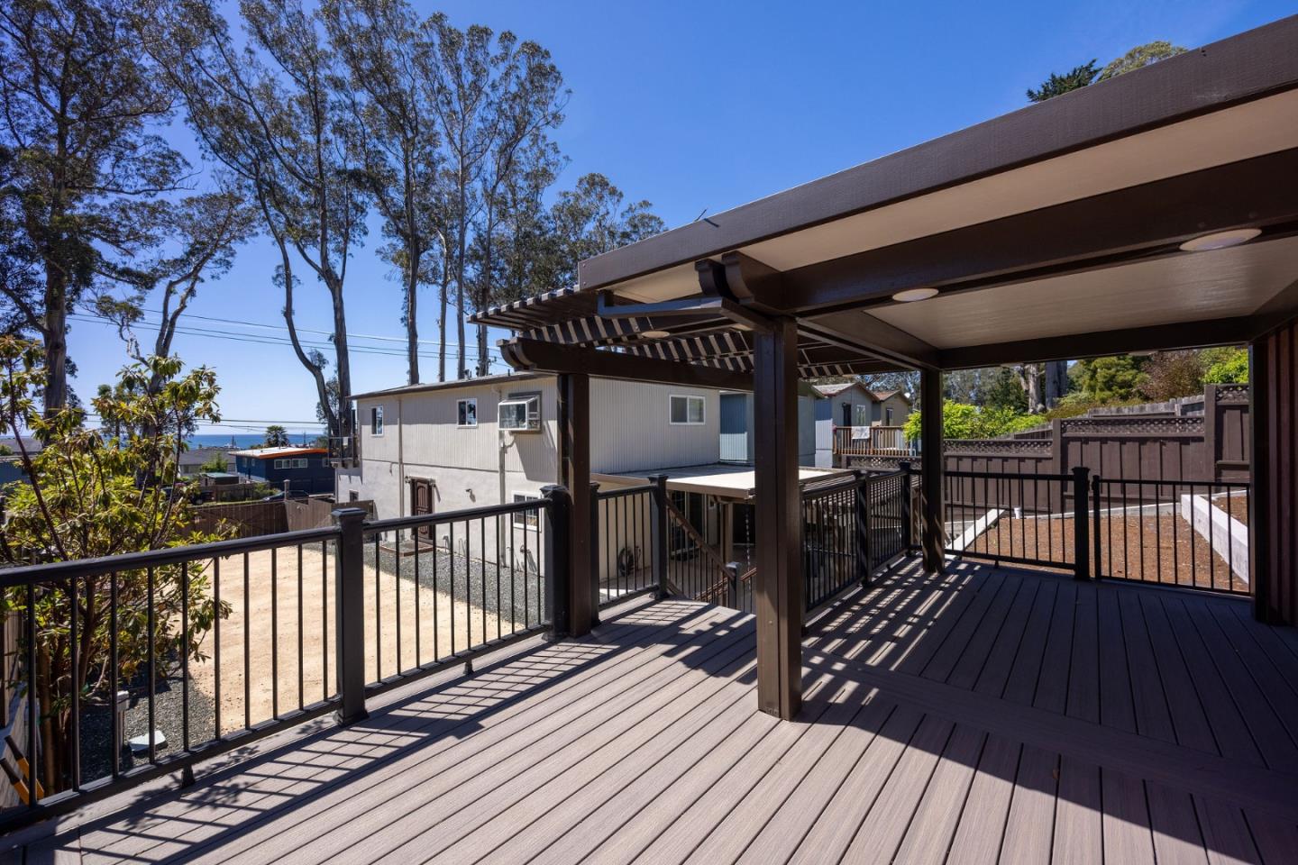 Detail Gallery Image 20 of 22 For 523 the Alameda, El Granada,  CA 94018 - 3 Beds | 2 Baths