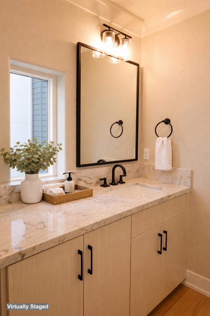 Detail Gallery Image 5 of 9 For 103 Koa Ct, Palo Alto,  CA 94306 - 2 Beds | 2/1 Baths