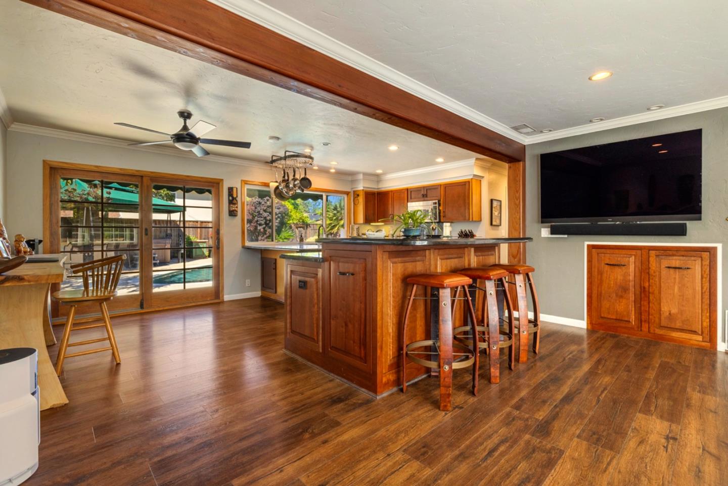 Detail Gallery Image 12 of 49 For 386 Utica Ln, San Jose,  CA 95123 - 3 Beds | 2 Baths