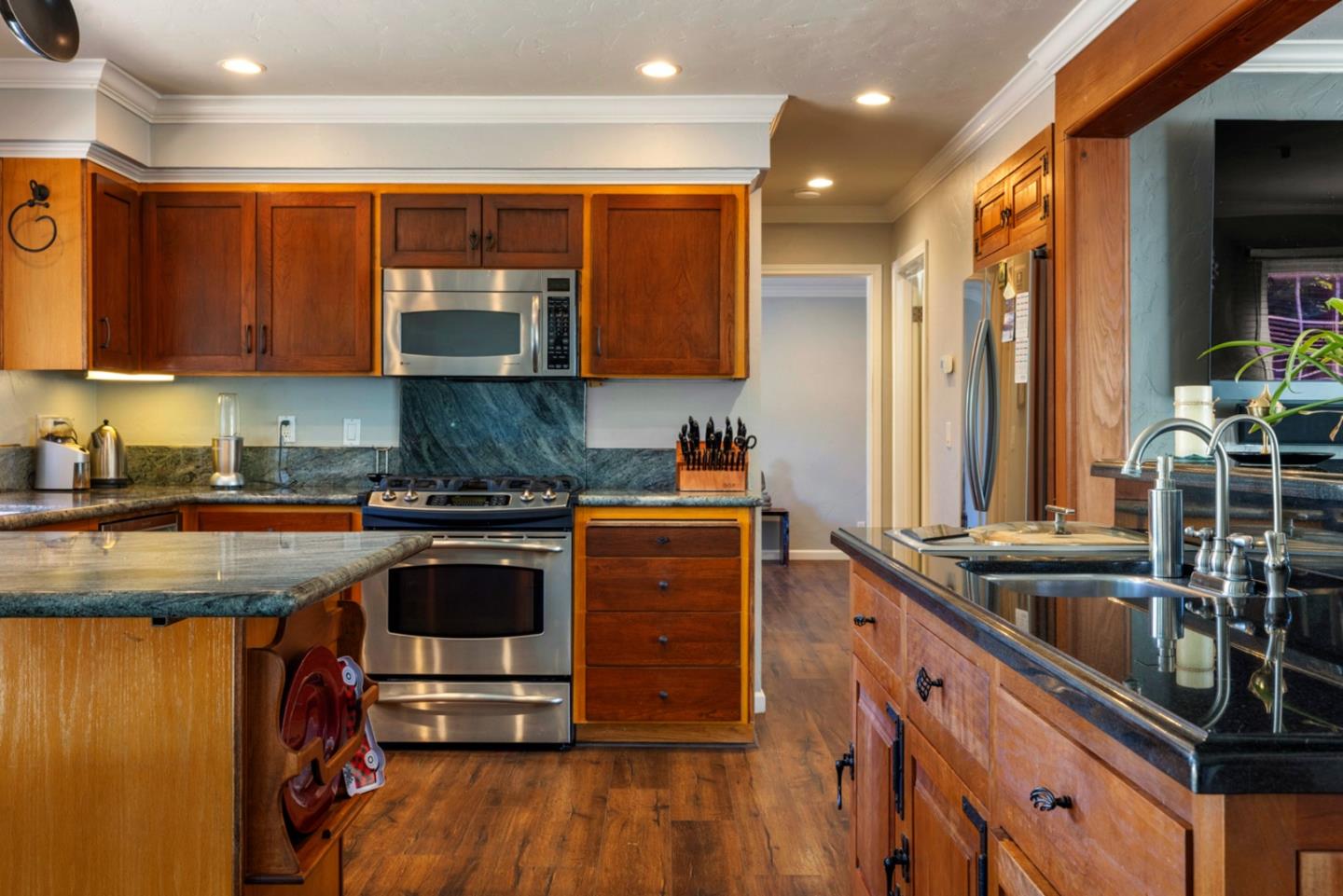 Detail Gallery Image 15 of 49 For 386 Utica Ln, San Jose,  CA 95123 - 3 Beds | 2 Baths