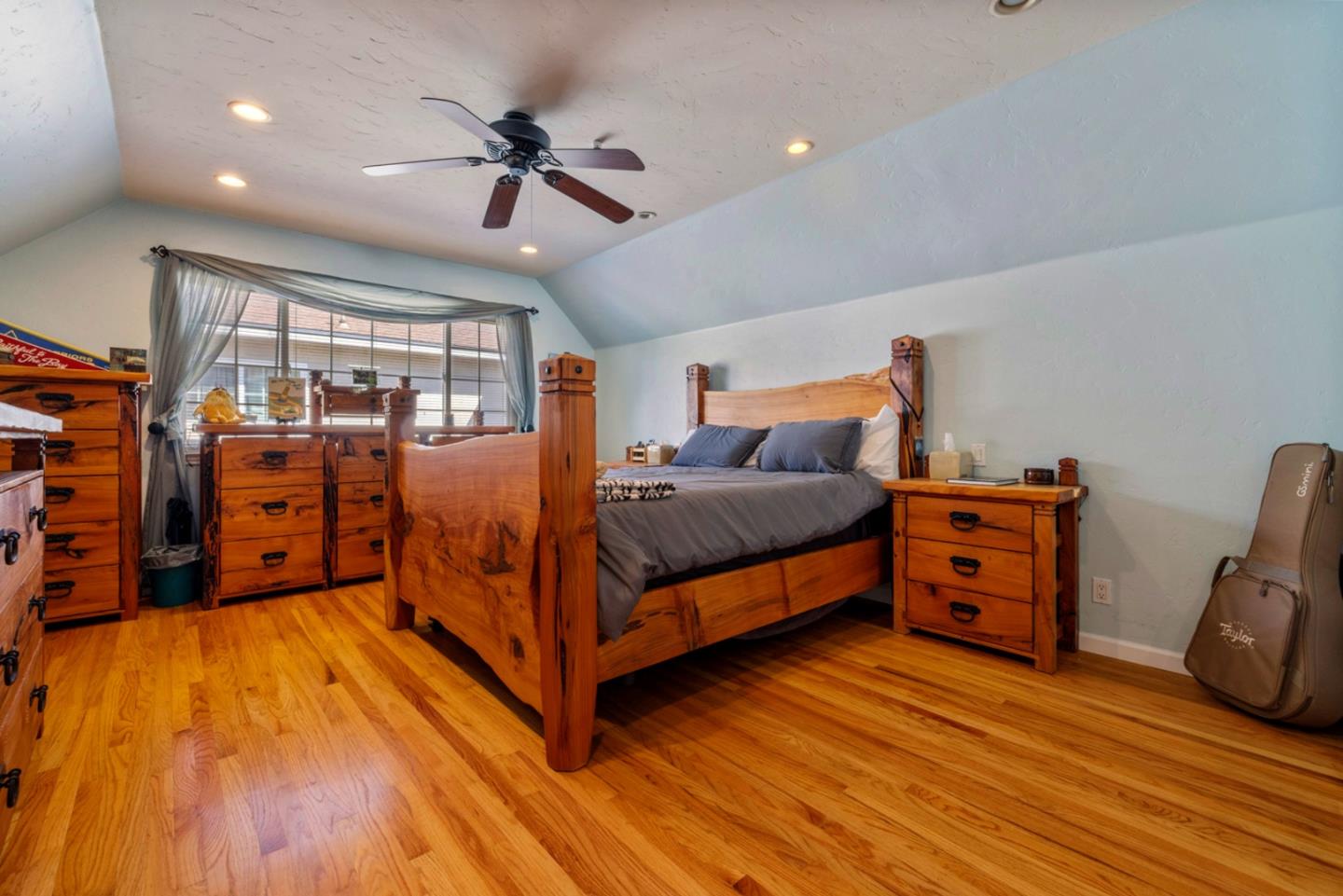 Detail Gallery Image 34 of 49 For 386 Utica Ln, San Jose,  CA 95123 - 3 Beds | 2 Baths