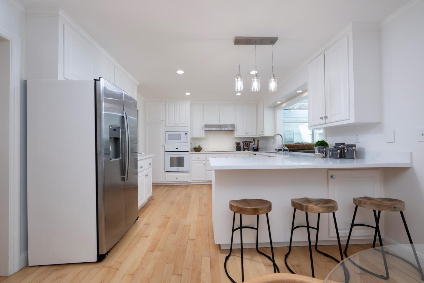 Detail Gallery Image 28 of 74 For 740 Clydesdale Dr, Hillsborough,  CA 94010 - 5 Beds | 3/1 Baths