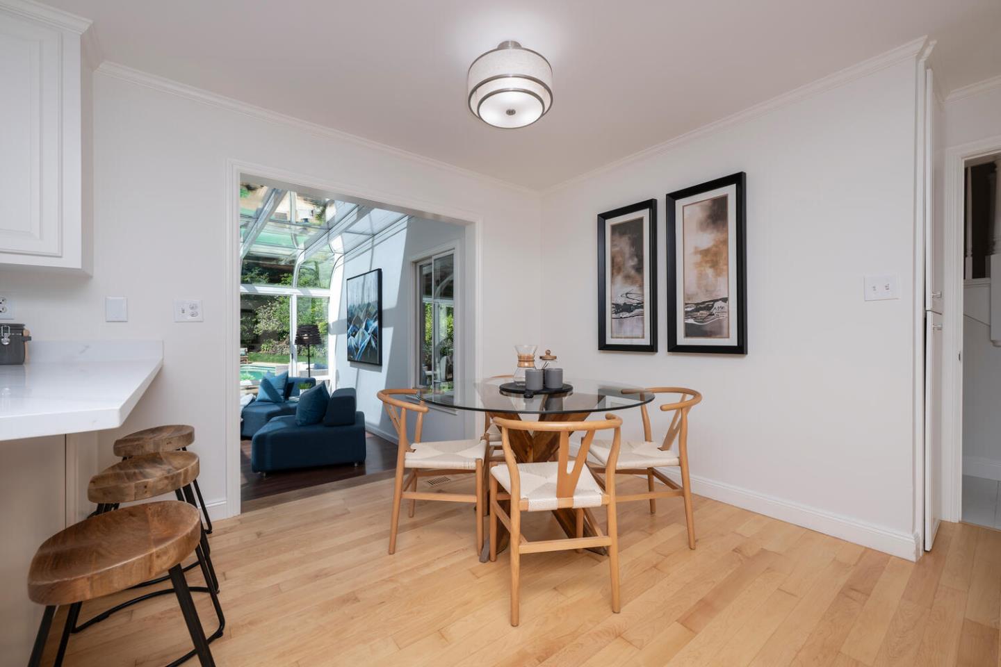 Detail Gallery Image 31 of 74 For 740 Clydesdale Dr, Hillsborough,  CA 94010 - 5 Beds | 3/1 Baths