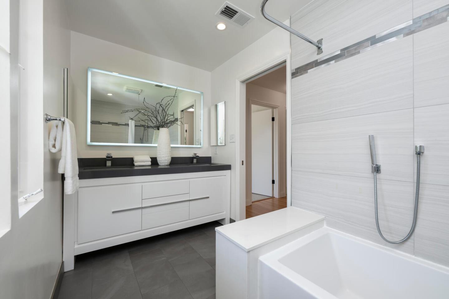 Detail Gallery Image 52 of 74 For 740 Clydesdale Dr, Hillsborough,  CA 94010 - 5 Beds | 3/1 Baths