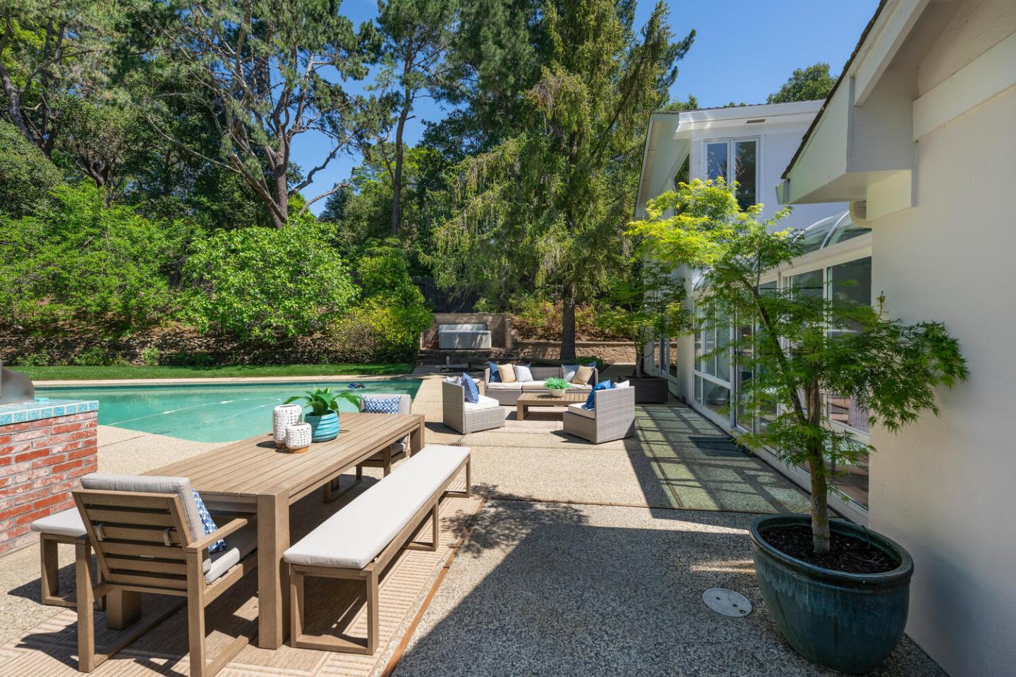 Detail Gallery Image 58 of 74 For 740 Clydesdale Dr, Hillsborough,  CA 94010 - 5 Beds | 3/1 Baths