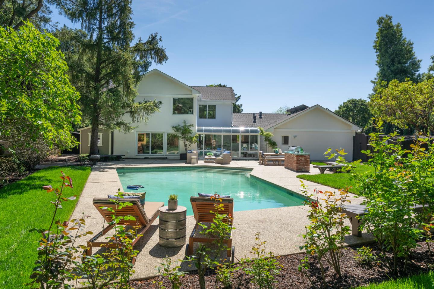 Detail Gallery Image 63 of 74 For 740 Clydesdale Dr, Hillsborough,  CA 94010 - 5 Beds | 3/1 Baths