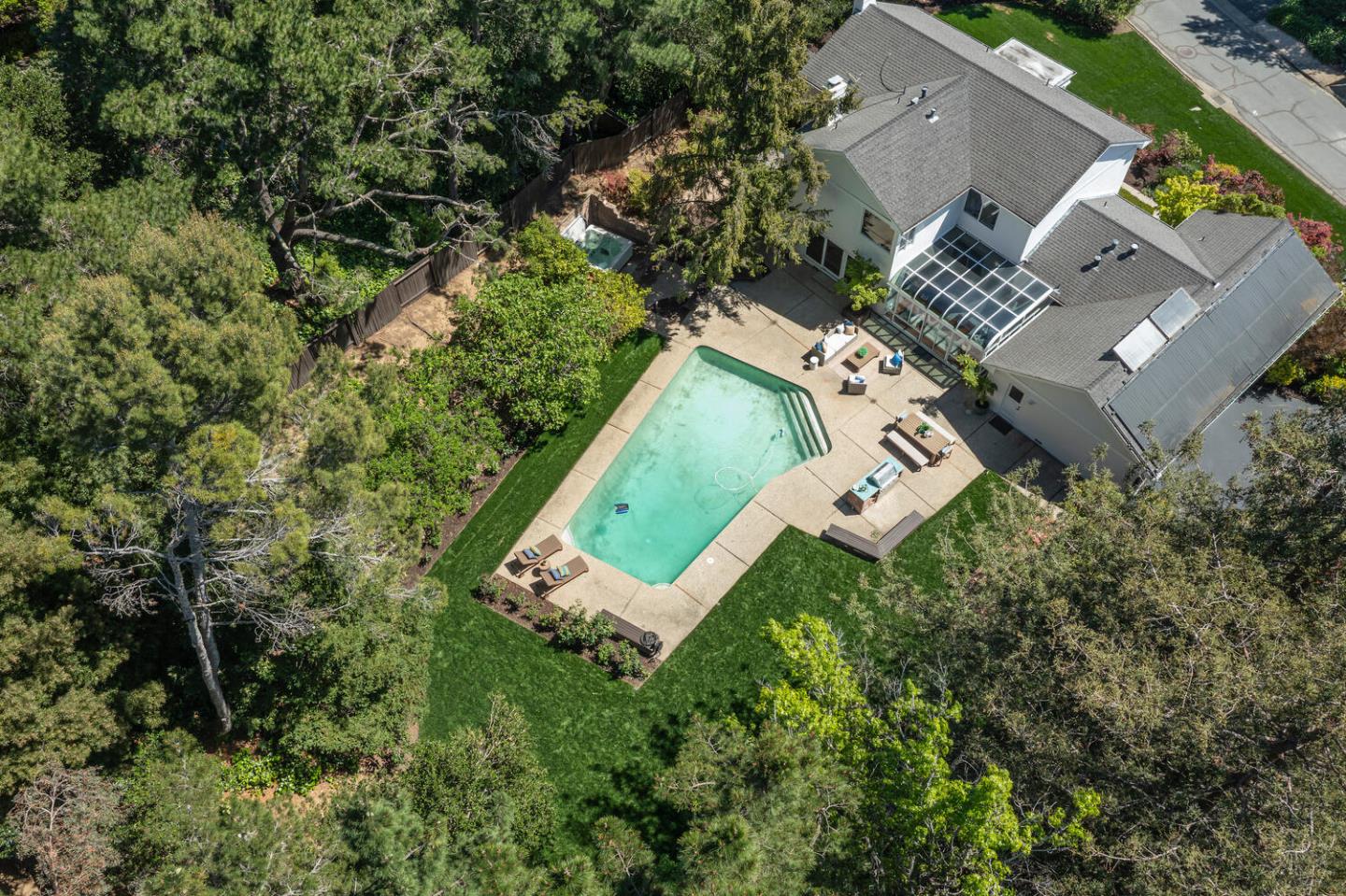 Detail Gallery Image 65 of 74 For 740 Clydesdale Dr, Hillsborough,  CA 94010 - 5 Beds | 3/1 Baths