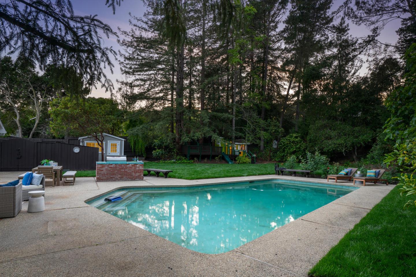 Detail Gallery Image 68 of 74 For 740 Clydesdale Dr, Hillsborough,  CA 94010 - 5 Beds | 3/1 Baths