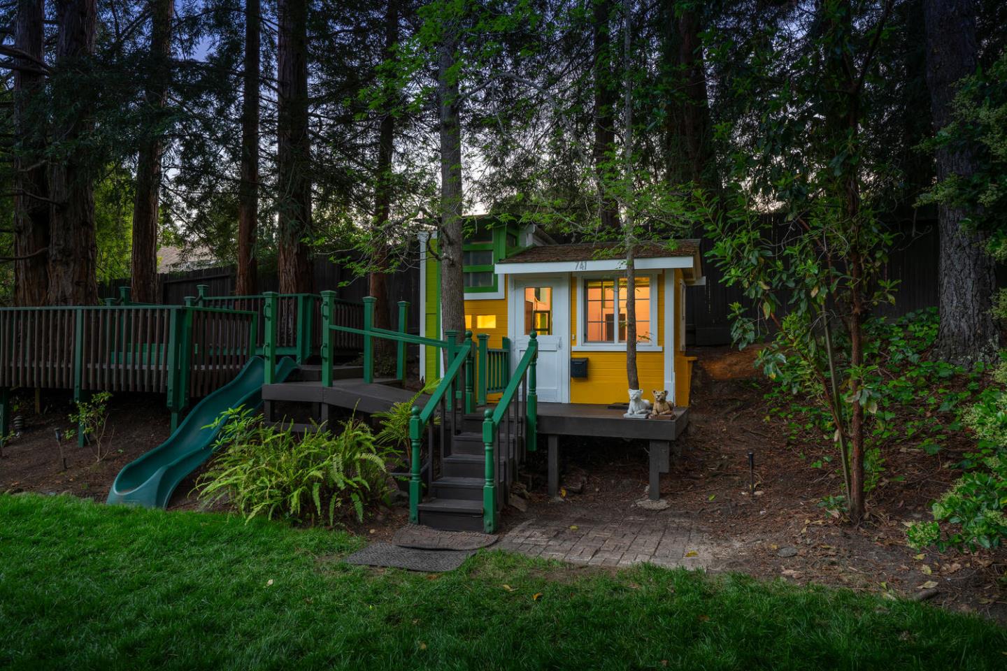 Detail Gallery Image 69 of 74 For 740 Clydesdale Dr, Hillsborough,  CA 94010 - 5 Beds | 3/1 Baths