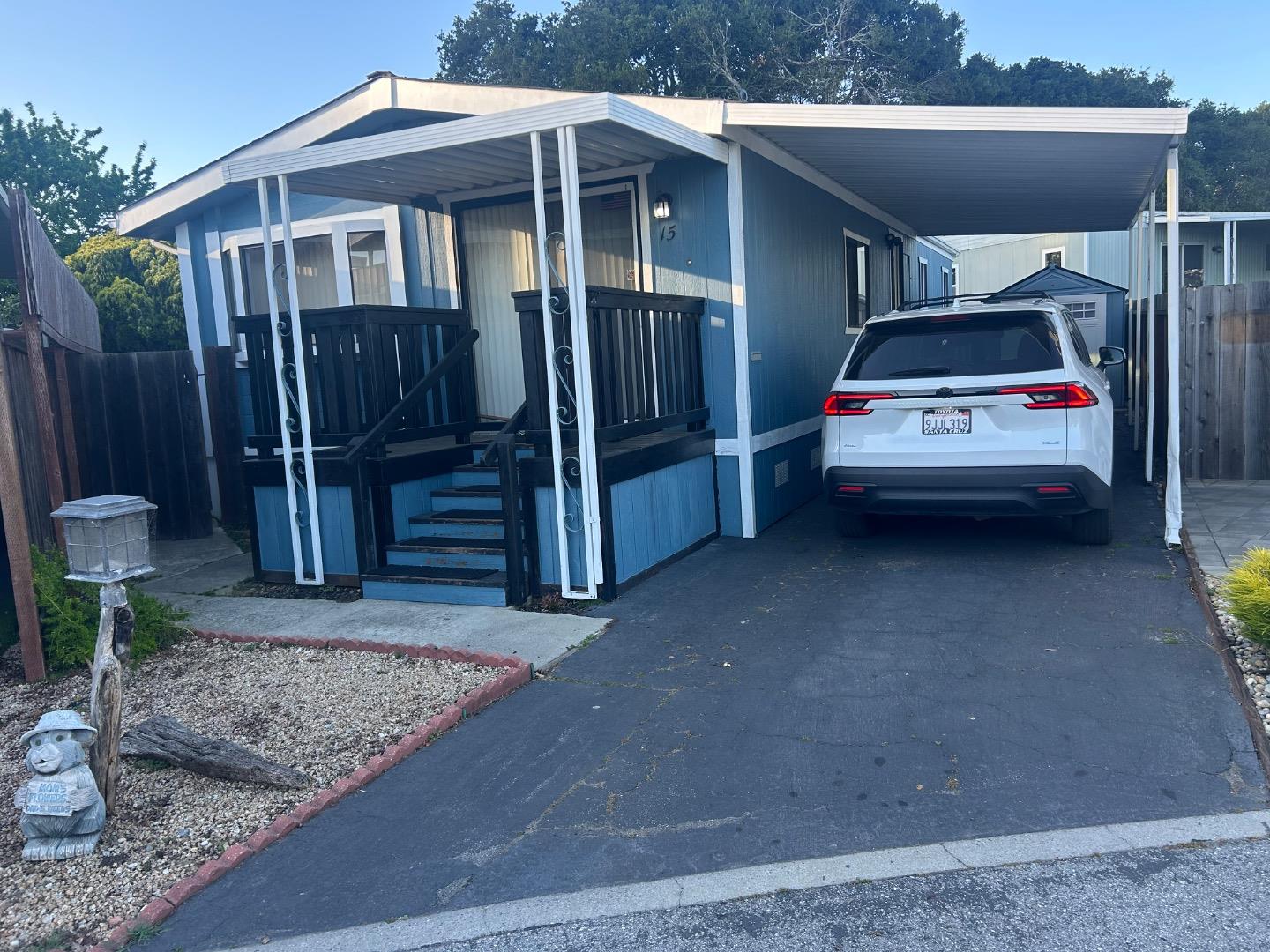 Detail Gallery Image 2 of 18 For 1555 Merrill St #15,  Santa Cruz,  CA 95062 - 2 Beds | 2 Baths