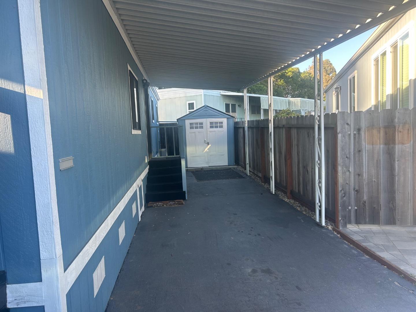 Detail Gallery Image 4 of 18 For 1555 Merrill St #15,  Santa Cruz,  CA 95062 - 2 Beds | 2 Baths