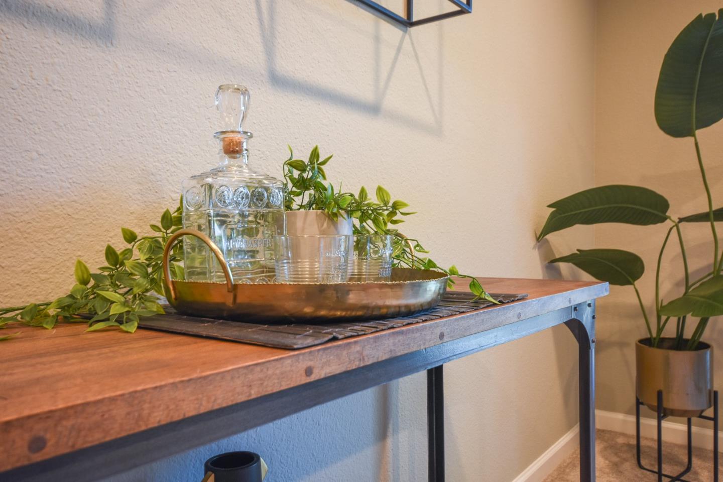 Detail Gallery Image 10 of 41 For 768 Teatree Ct, San Jose,  CA 95128 - 2 Beds | 2 Baths