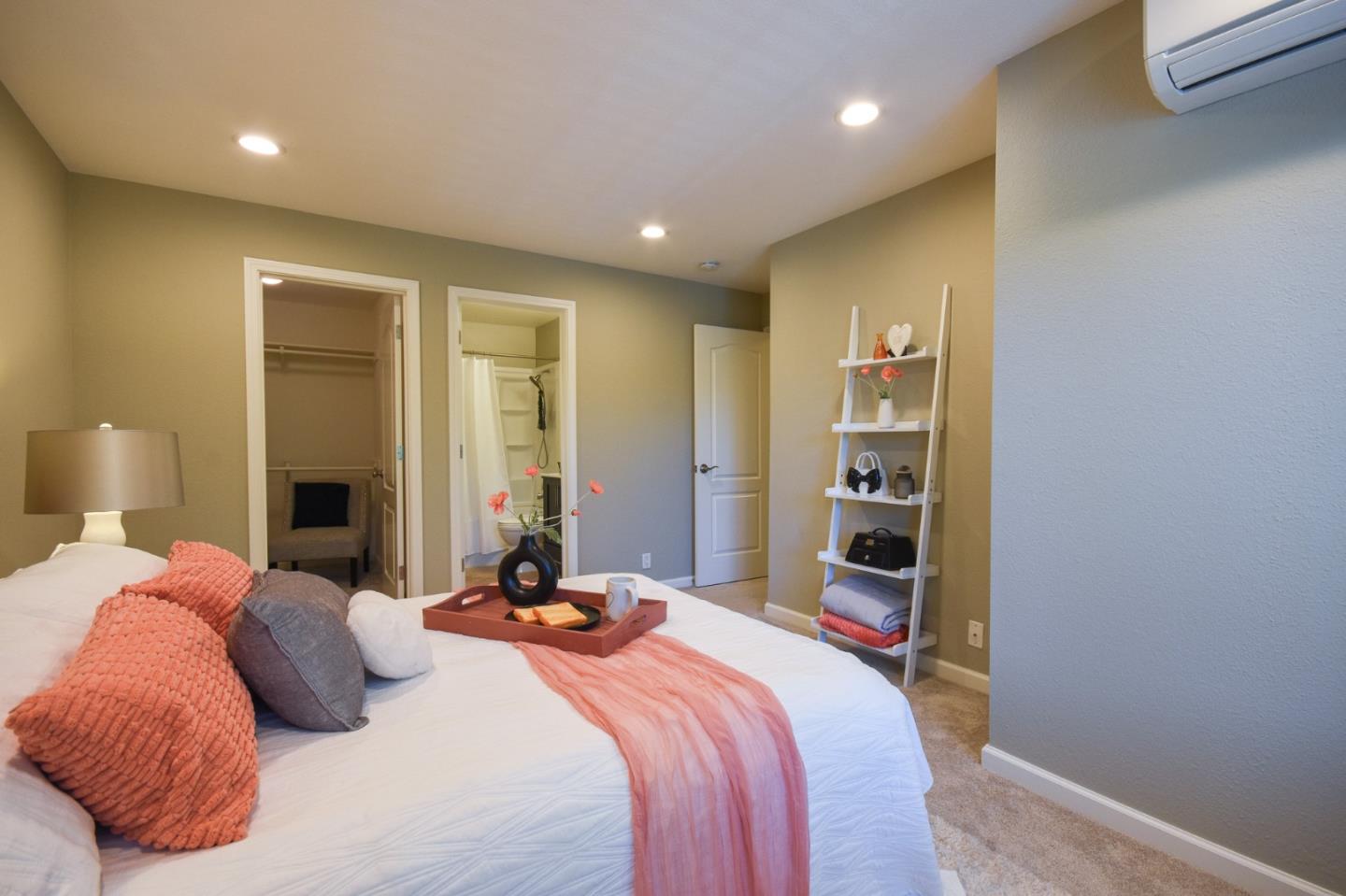 Detail Gallery Image 21 of 41 For 768 Teatree Ct, San Jose,  CA 95128 - 2 Beds | 2 Baths