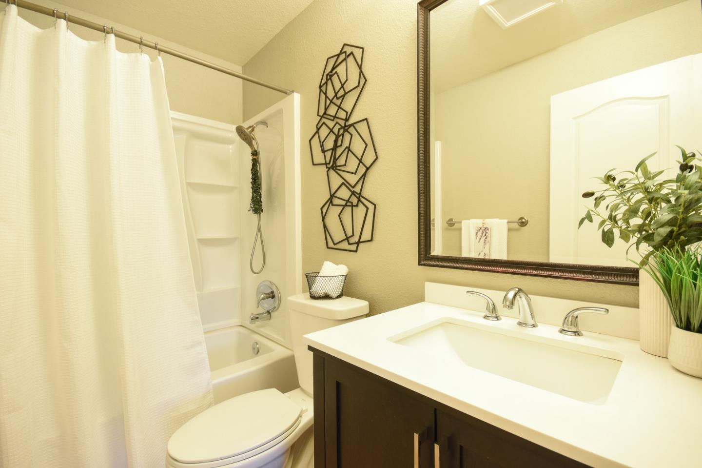 Detail Gallery Image 23 of 41 For 768 Teatree Ct, San Jose,  CA 95128 - 2 Beds | 2 Baths