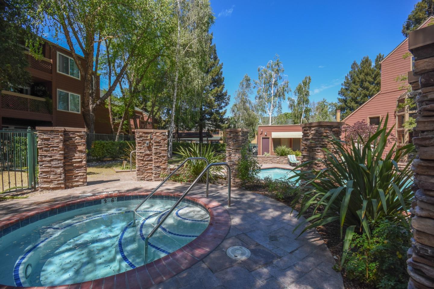 Detail Gallery Image 27 of 41 For 768 Teatree Ct, San Jose,  CA 95128 - 2 Beds | 2 Baths