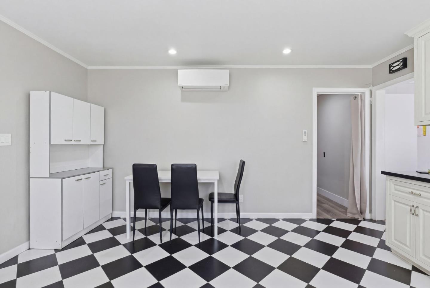 Detail Gallery Image 19 of 45 For 83 N King Rd, San Jose,  CA 95116 - 3 Beds | 1 Baths