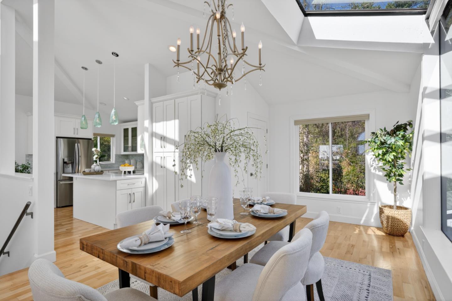 Detail Gallery Image 7 of 28 For 255 Thunderbird Dr, Aptos,  CA 95003 - 3 Beds | 2/1 Baths