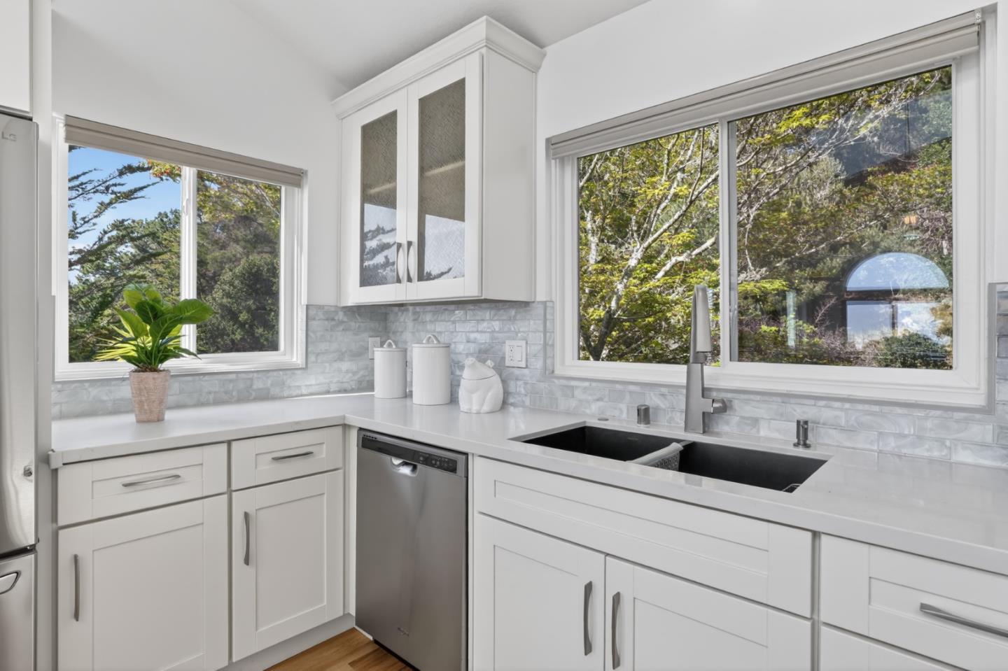 Detail Gallery Image 9 of 28 For 255 Thunderbird Dr, Aptos,  CA 95003 - 3 Beds | 2/1 Baths