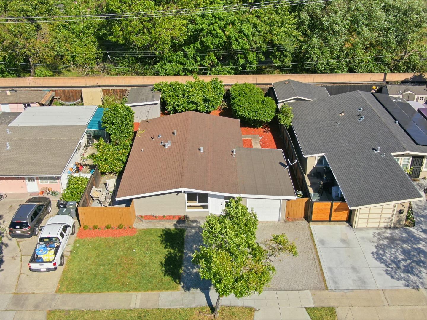 Detail Gallery Image 26 of 28 For 1377 Sandia Ave, Sunnyvale,  CA 94089 - 3 Beds | 2 Baths