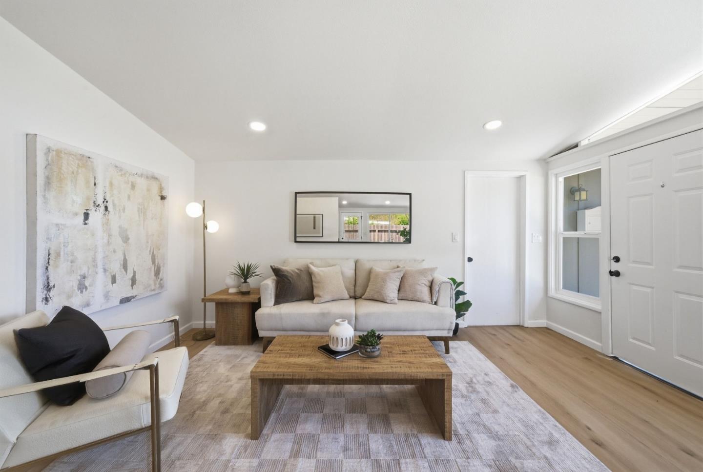 Detail Gallery Image 4 of 28 For 1377 Sandia Ave, Sunnyvale,  CA 94089 - 3 Beds | 2 Baths